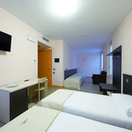 Hotel Cornelle 3*