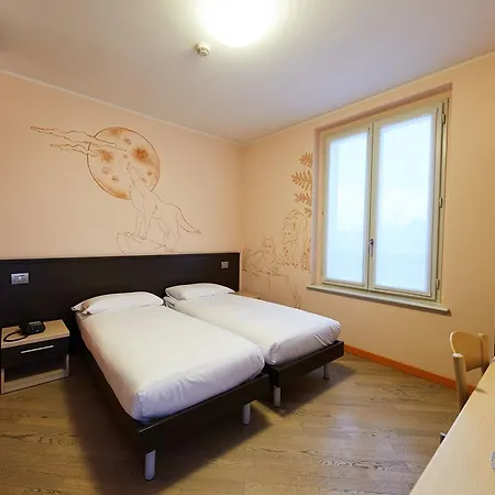 Отель Cornelle